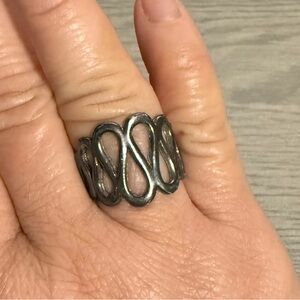 Elegant Silver Infinity Ring
